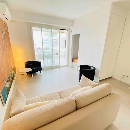 Amazing Sea View, Parking, Easy Access Daire *