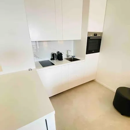 Апартаменты Amazing Sea View, Parking, Easy Access