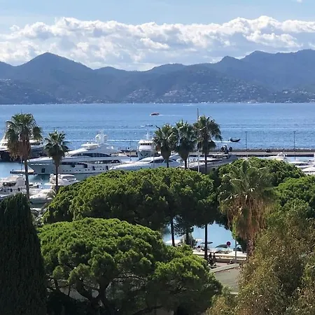 Amazing Sea View, Parking, Easy Access Апартаменты